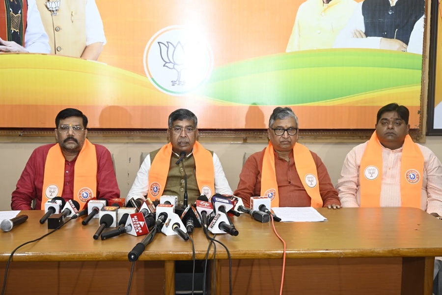 राज्य सरकार ने अधिकारियों को झामुमो-कांग्रेस का पोलिंग एजेंट बनाकर रख दिया है : आदित्य साहू
