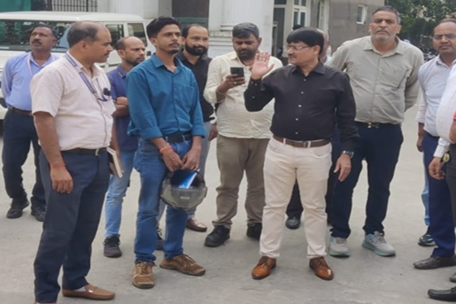 कंपनियों को तीन दिनों में बिजली के खंभों पर लटकते फाइबर केबल हटाने का अल्टीमेटम