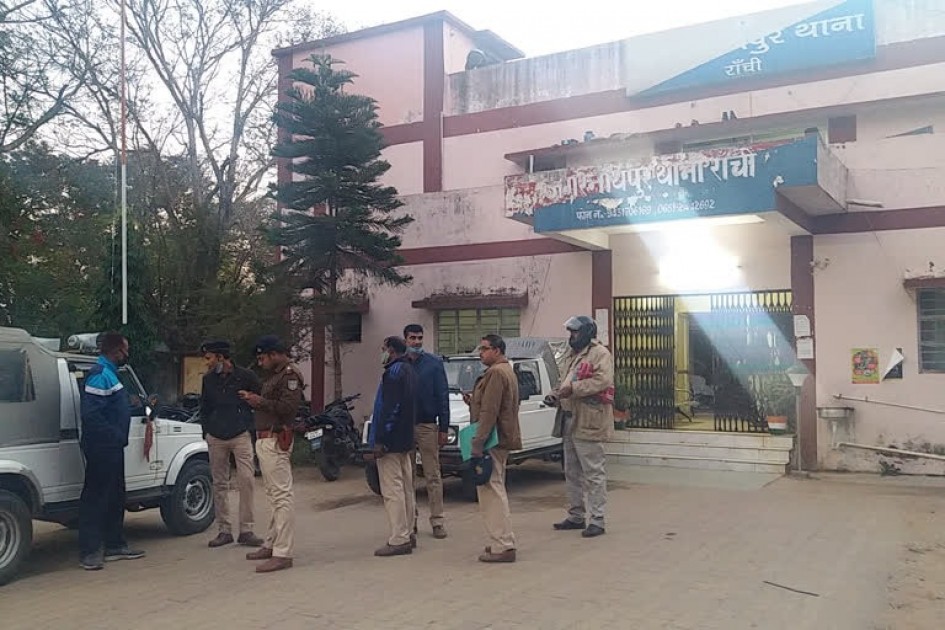  मर्चेंट नेवी में नौकरी दिलाने के नाम पर करोड़ों की ठगी, आरोपी हटिया से गिरफ्तार