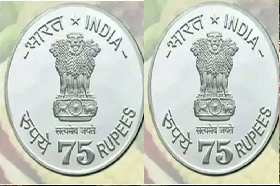
						नए संसद भवन के उद्घाटन पर जारी होगा 75 रुपये का सिक्का
					