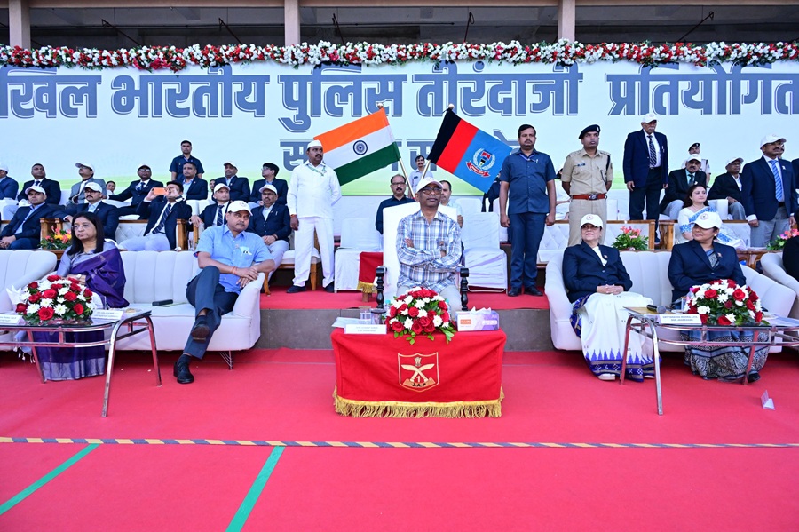खेल प्रतियोगिताएं अनुशासन और प्रतिस्पर्द्धा के साथ आगे बढ़ने का अवसर देती हैः हेमंत सोरेन