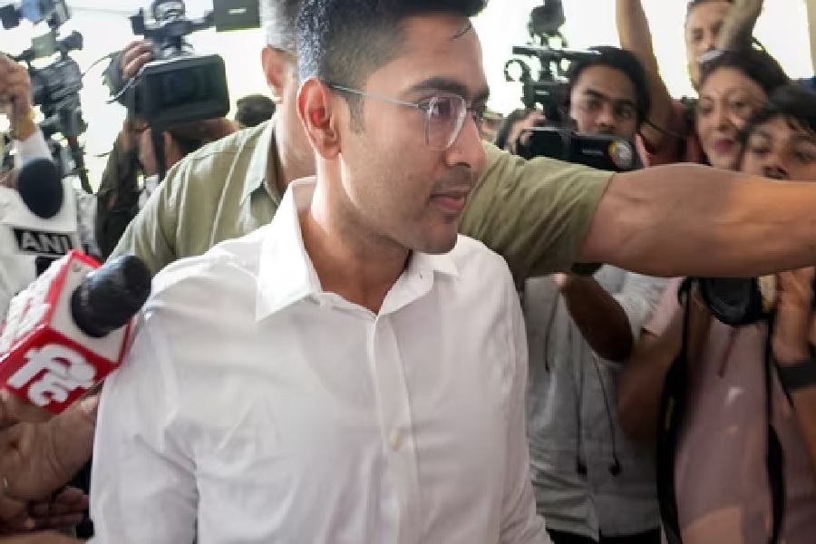 ABHISHEK0011.jpg