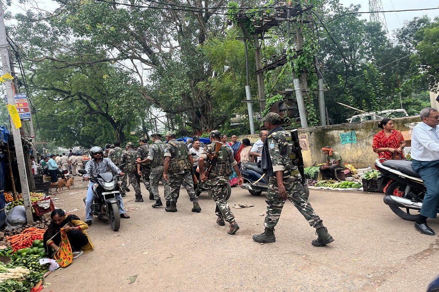 ADITYAPUR_police.jpg