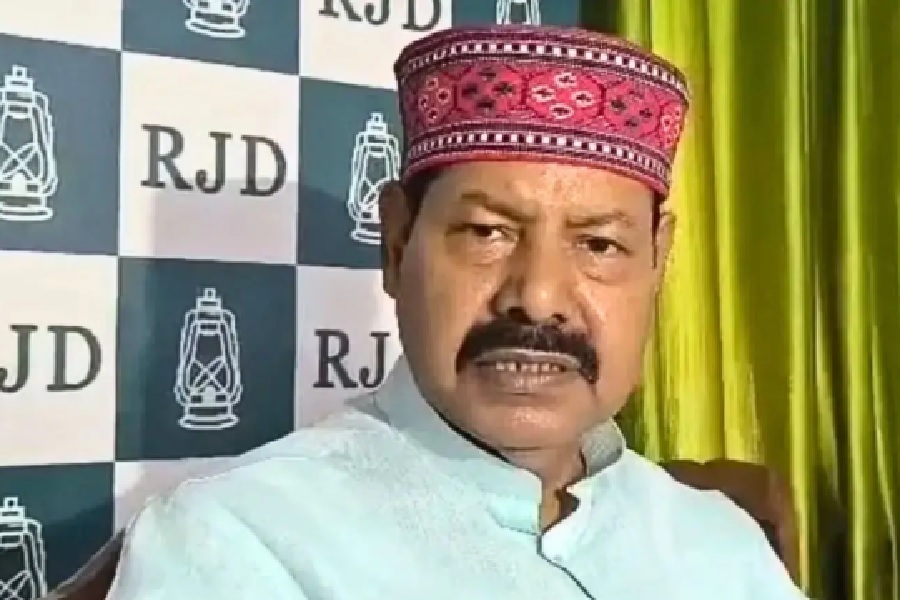 JDU में अंदरूनी खींचतान के बीच भाई वीरेंद्र का दावा- ‘पार्टी में लग चुकी है सेंध’