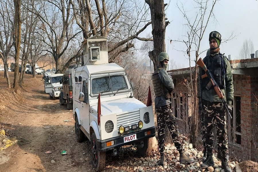बारामुला में जैश-ए-मोहम्मद के 3 आतंकी ढेर, कश्मीर पुलिस का 1 जवान शहीद