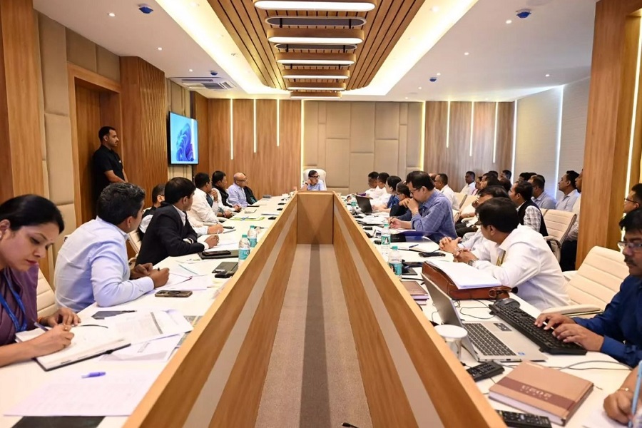 मिशन बसुंधरा के तहत भूमि अधिकारों और लंबित मामलों के निपटारे पर CM हिमंता सरमा ने की चर्चा