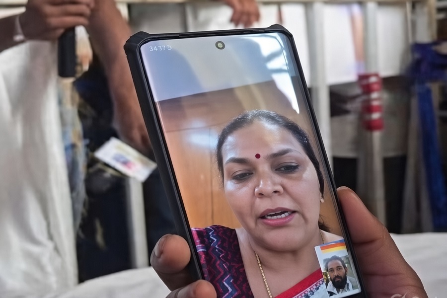 DIPIKA009.jpg