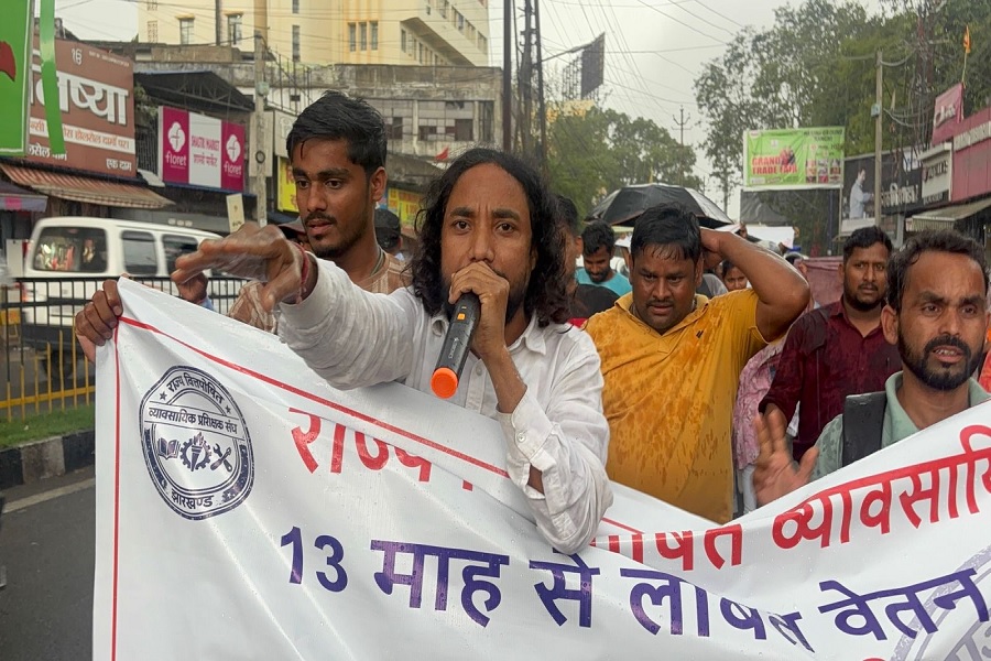 DMAHTO0012.jpg