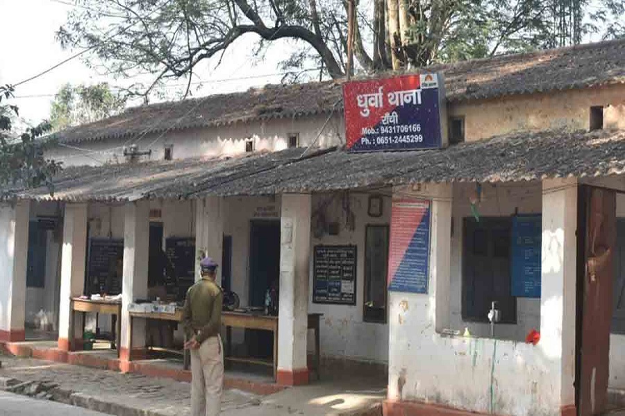 Dhurwa_police_station.jpg