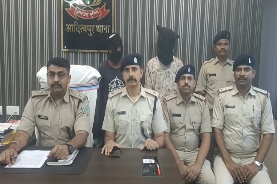 आदित्यपुर फायरिंग केस में 2 गिरफ्तार, बड़ी रकम की लालच में किया था हमला