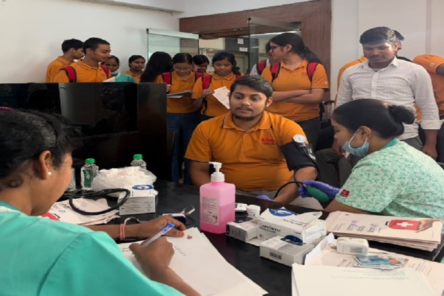 GOAL INSTITUTE ने किया छात्रों के लिए निःशुल्क स्वास्थ्य जांच शिविर का आयोजन