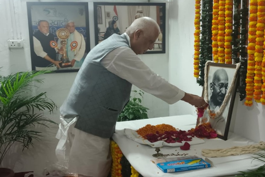 रांची की वृंदावन कॉलोनी में मनी गांधी जयंती, स्वदेशी अपनाने का दिया संदेश