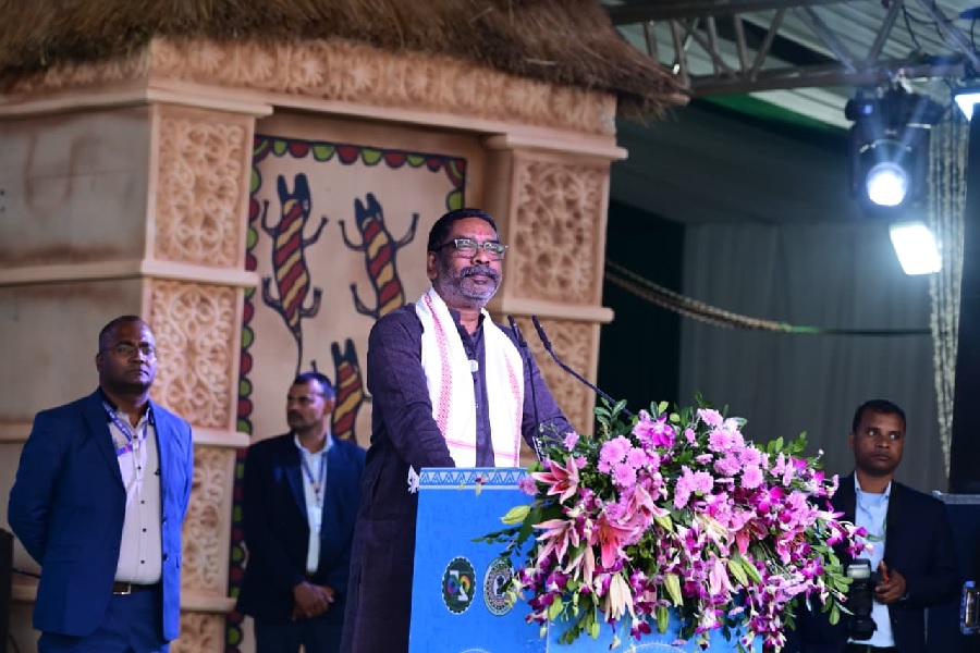 स्थापना दिवस पर बोले सीएम हेमंत सोरेन, 2050 तक विकसित झारखंड; हम देश के  मूलवासी और पहले वारिस हैं