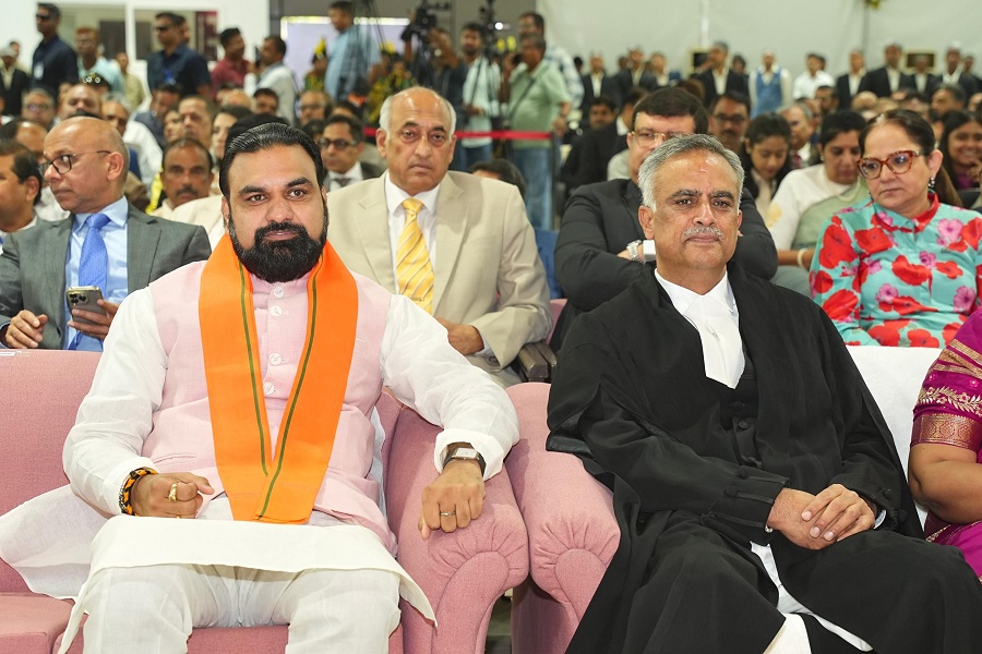 पटना HC के नए मुख्य न्यायाधीश ने ली शपथ, शपथ ग्रहण समारोह में शामिल हुए CM सम्राट चौधरी
