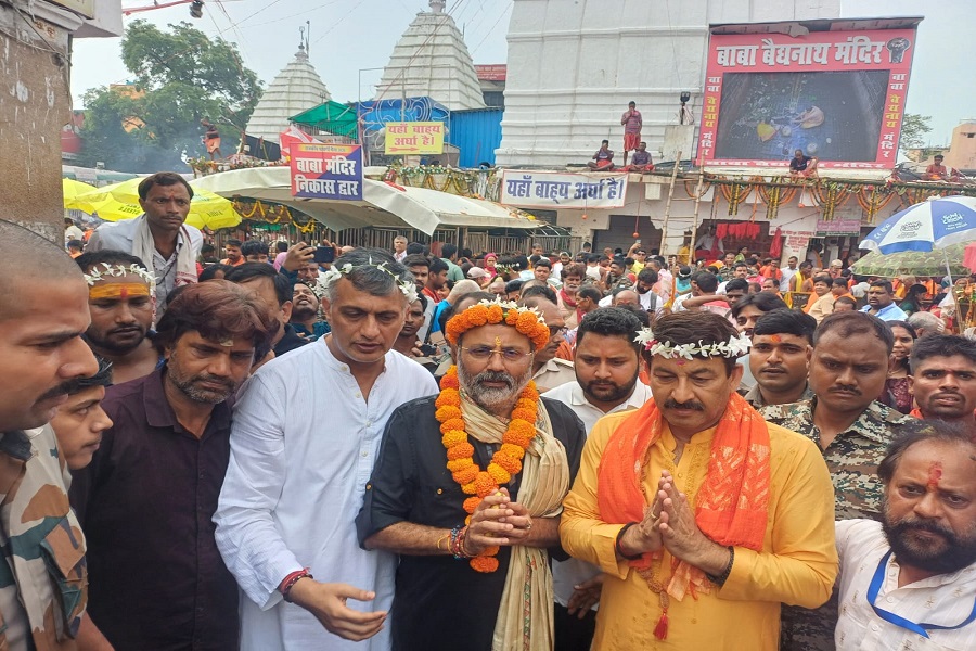 MANOJNISHIKANT.jpg