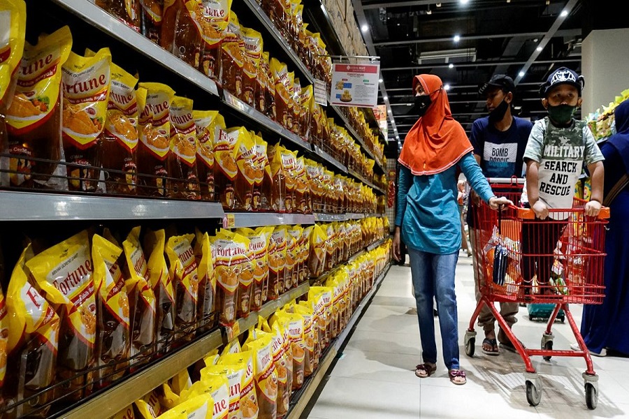 इंडोनेशिया में पाम ऑयल के निर्यात पर प्रतिबंध लगने से भारत में कैसे बढ़ेगी महंगाई! 