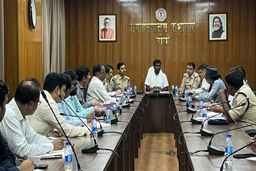 गणेश चतुर्थी से लेकर छठ व काली पूजा तक अलर्ट प्रशासन, दुर्गापूजा समेत सभी त्योहारों में सुरक्षा व्यवस्था होगी सख्त