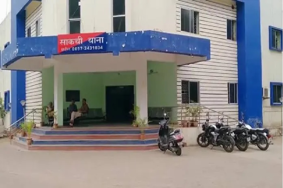 SAKCHI001.jpg