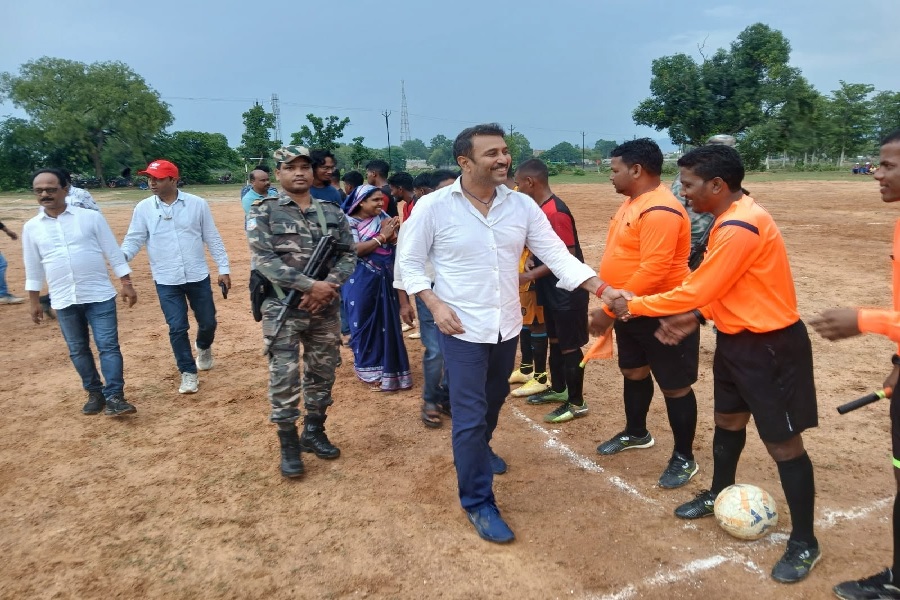 सुदेश महतो ‘प्ले फॉर नेपाल’ फुटबॉल मैच में होंगे विशिष्ट अतिथि, नेपाल के बाढ़ प्रभावितों के लिए आयोजन