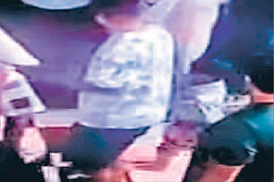 रांची रेलवे स्टेशन से 4 साल का मासूम लापता, CCTV में संदिग्ध युवक के साथ जाता दिखा