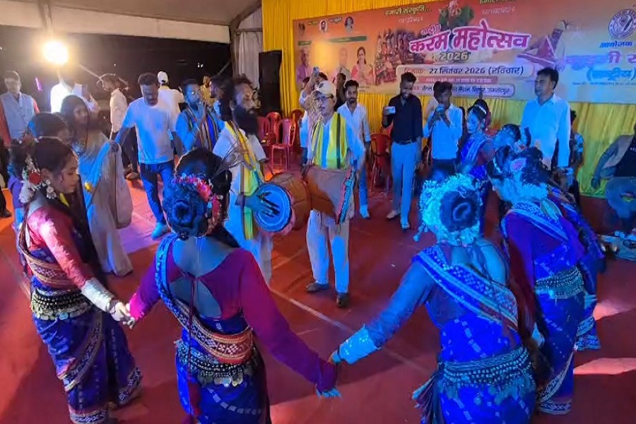 करम महोत्सव में संस्कृति और अधिकार की गूंज, कुड़मी समाज ने ST सूची में शामिल करने की मांग दोहराई