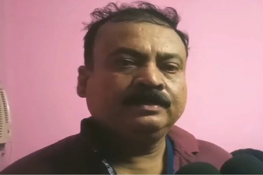 घर खाली मिला तो बाउंड्री फांदकर घुसे चोर, TATA स्टील कर्मी के क्वार्टर से 40 लाख के जेवरात और कैश चोरी