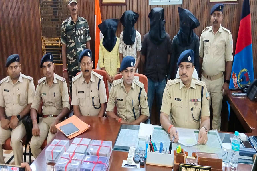 APK फाइल के जरिए लगाते थे लाखों का चूना, जामताड़ा में 4 साइबर अपराधी गिरफ्तार