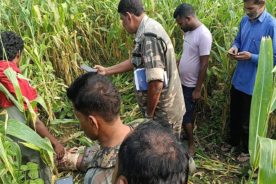 शराब पी रहे ससुर–दामाद में झगड़ा हो गया, कुल्हाड़ी से कूच दिया सिर; खेत में मिली दामाद की लाश