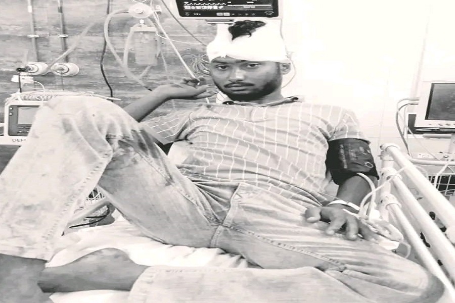 आदित्यपुर में देर रात गोलीबारी, युवक के सिर में लगी गोली; एक संदिग्ध हिरासत में