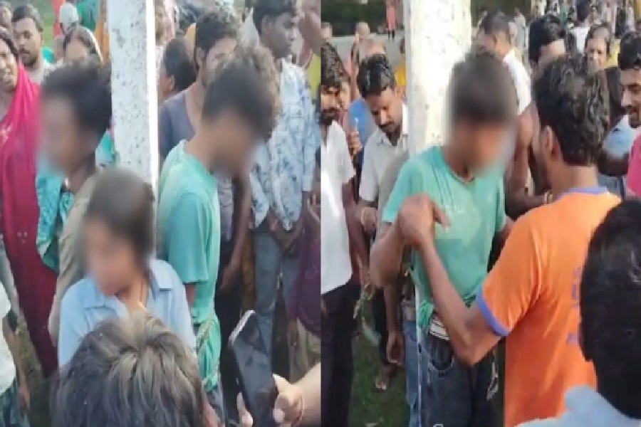 2 युवकों को युवती के साथ आपत्तिजनक हालत में ग्रामीणों ने पकड़ा, खंभे से बांधकर माफी मंगवाई