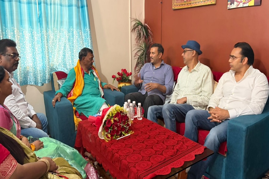 सुदेश महतो ने ओडिशा के नवनियुक्त राज्यपाल ब्रजमोहन राम से की शिष्टाचार मुलाकात, दी शुभकामनाएं