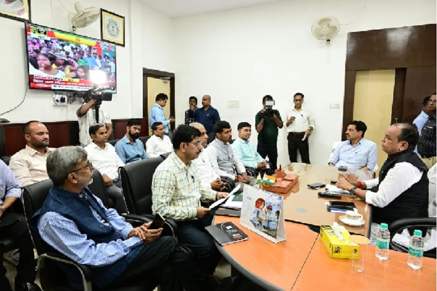 108 एम्बुलेंस कर्मचारियों का आंदोलन 20 दिनों के लिए स्थगित, मांगें पूरी नहीं हुईं तो 6 अक्टूबर से फिर आंदोलन