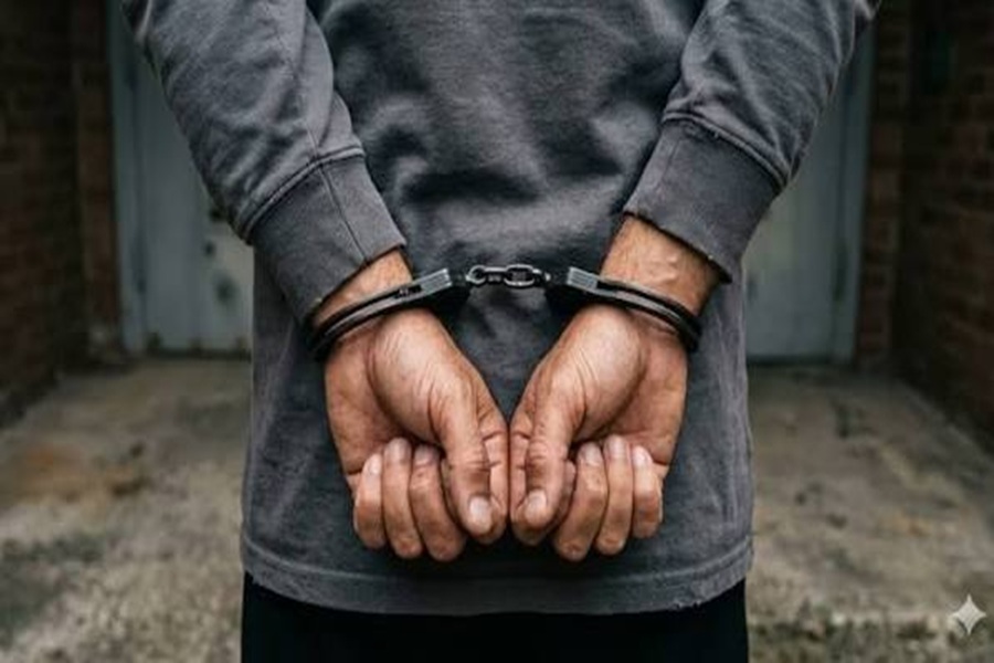 arrest37.jpg
