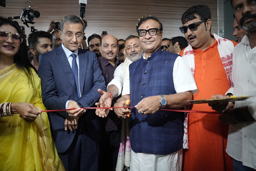  असम सीएम हिमंता बिस्वा पहुंचे देवघर, बाबा बैद्यनाथ मेडिकल अस्पताल का उद्घाटन किया