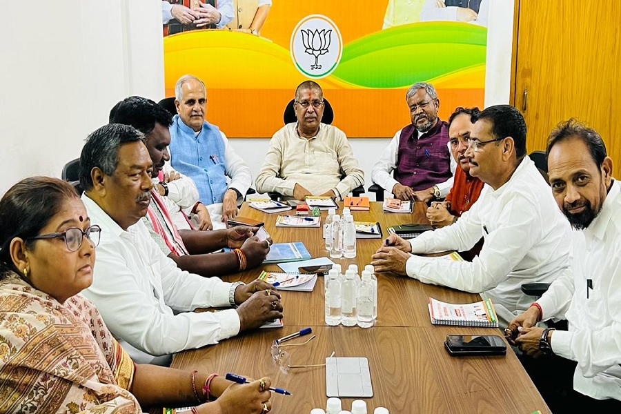 bjp000025.jpg