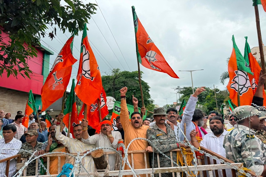bjp45.jpg