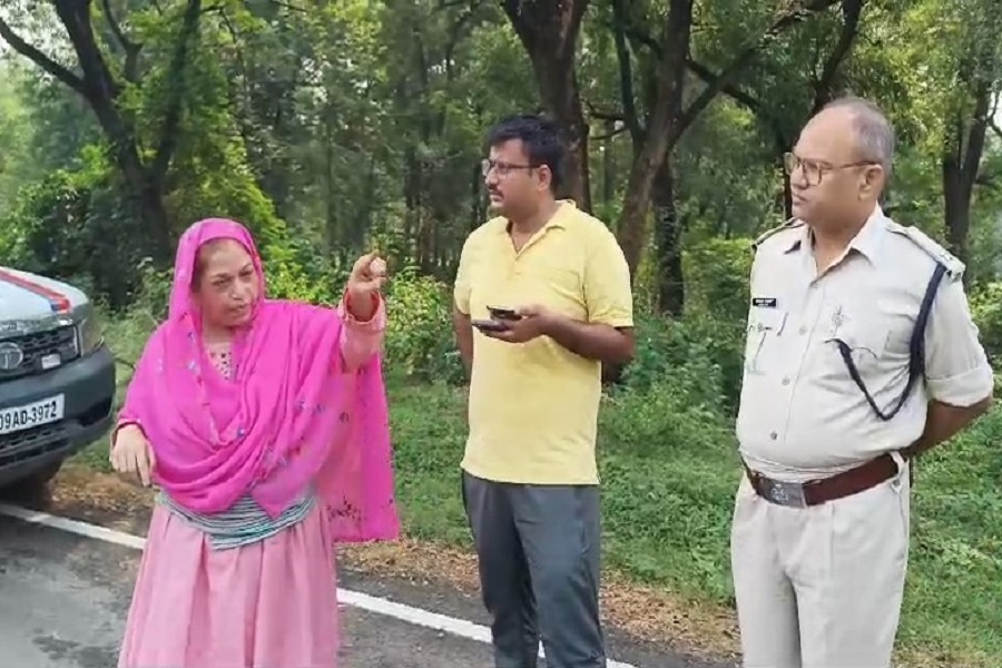 बोकारो में पिस्तौल के बल पर महिला से चेन झपटी, CCTV फुटेज खंगाल रही पुलिस