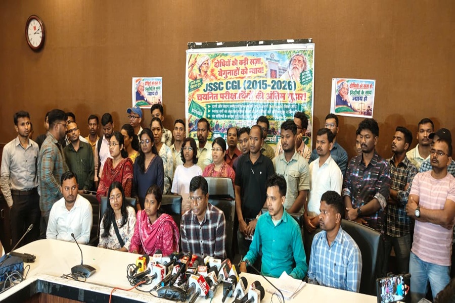 दोषी चयनित अभ्यर्थियों पर हो कार्रवाई, पूरी परीक्षा रद्द न हो; CGL अभ्यर्थियों की गुहार 