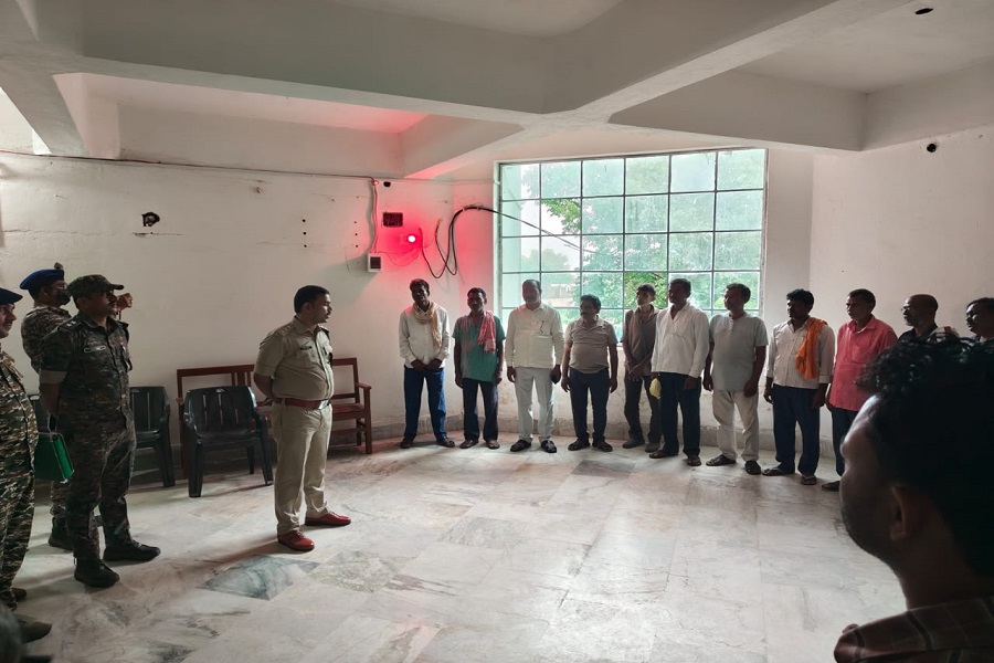 छतरपुर में दागी परेड और क्राइम मीटिंग, 22 दागियों से पूछताछ; अपराधियों पर निगरानी के निर्देश