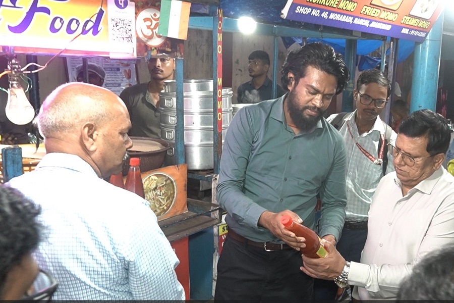 रांची में फूड स्टॉलों की जांच, खाद्य सुरक्षा विभाग ने चलाया अभियान