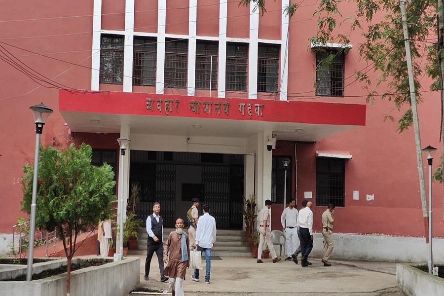 garhwa_COURT.jpg