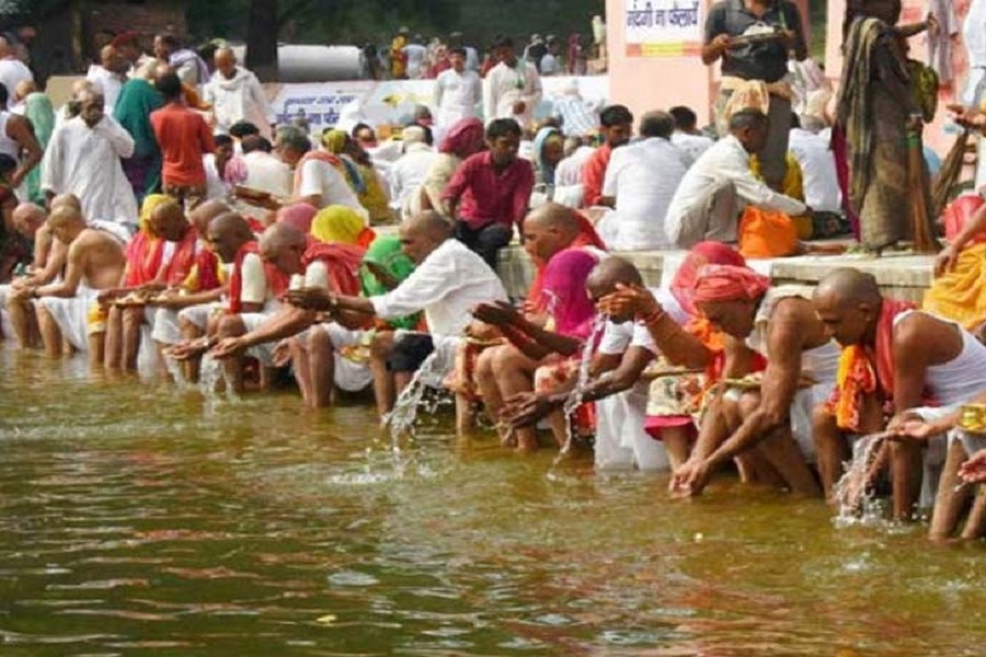 उद्घाटन से पहले सम्राट चौधरी ने की पूजा, विष्णुपद मंदिर में रहे कई मंत्री