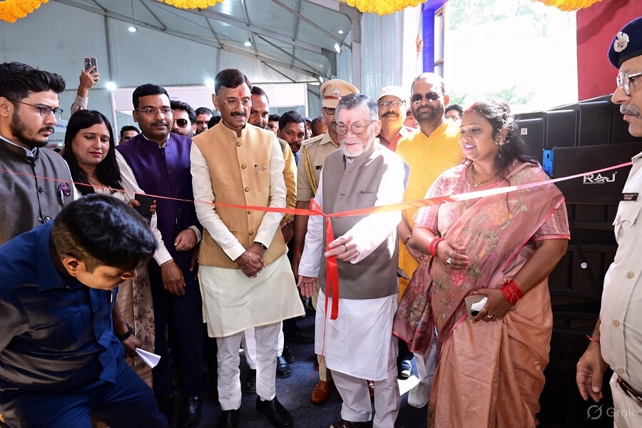  ‘स्वर्णिम भारत एक्सपो 2026’ का उद्घाटन, राज्यपाल संतोष गंगवार ने तस्वीरों के जरिए देखी देश की विकास यात्रा