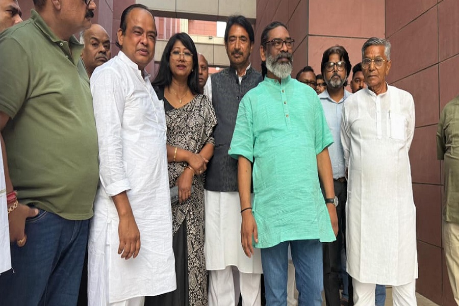 Ghlam Injan गुरु जी से मिले गुलाम अहमद मीर, हेमंत सोरेन से ली उनके स्वास्थ्य की जानकारी