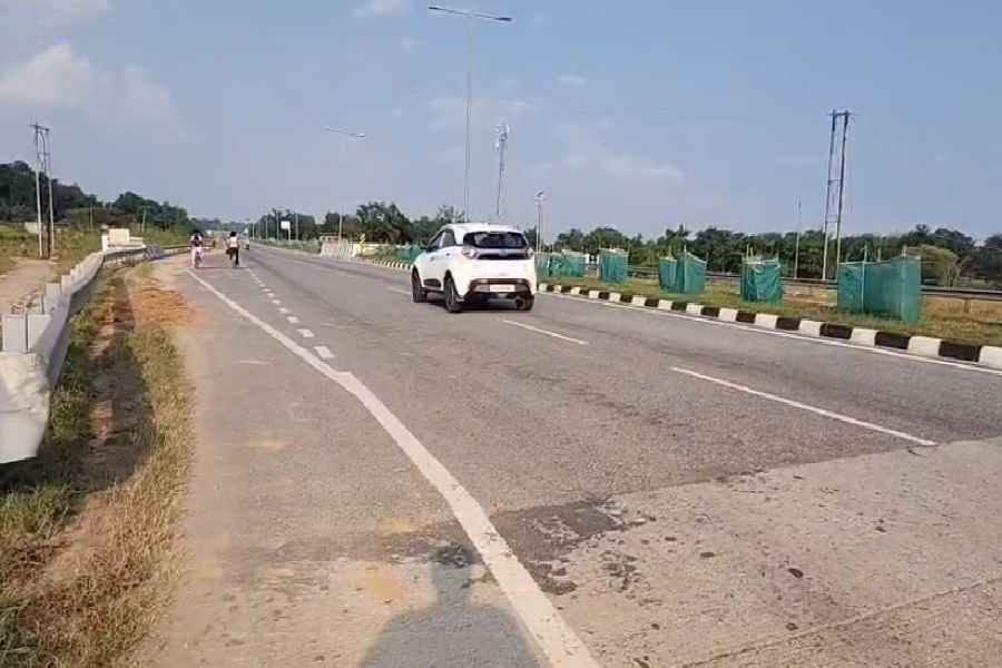 NH-43 के नवनिर्मित पलमा-गुमला पथ का क्षेत्रीय पदाधिकारी ने किया निरीक्षण, विकास को मिलेगी नई रफ्तार