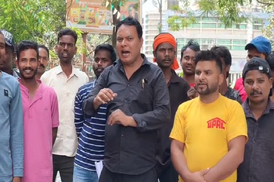हजारीबाग में सफाई मित्रों के भुगतान पर सवाल, GRC Company पर तय राशि से कम वेतन देने का आरोप