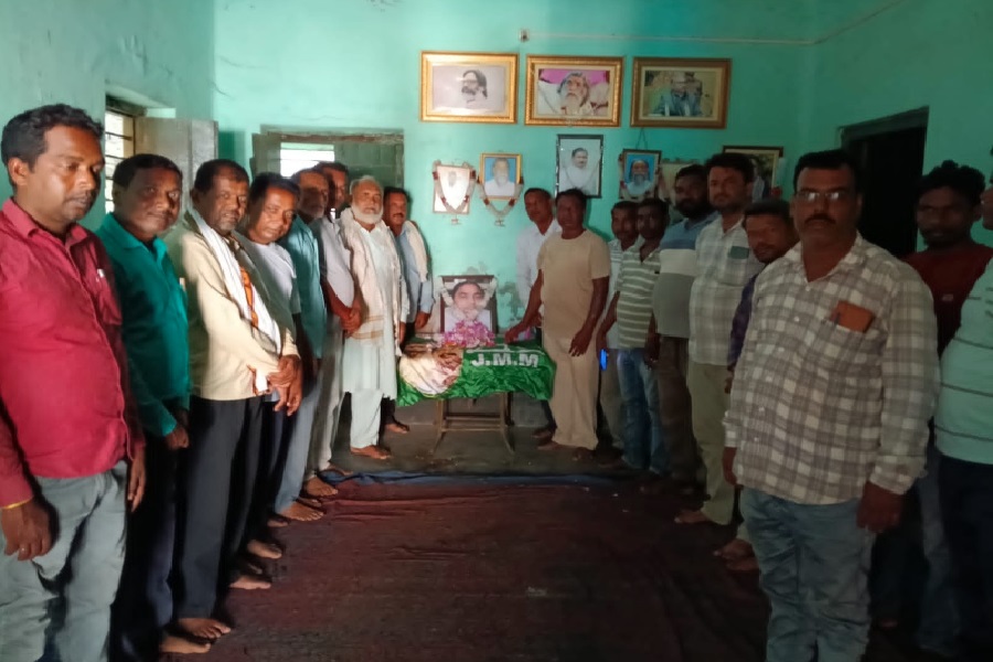 जामताड़ा में रूपी सोरेन को दी गई भावभीनी श्रद्धांजलि, झामुमो ने आयोजित की शोकसभा