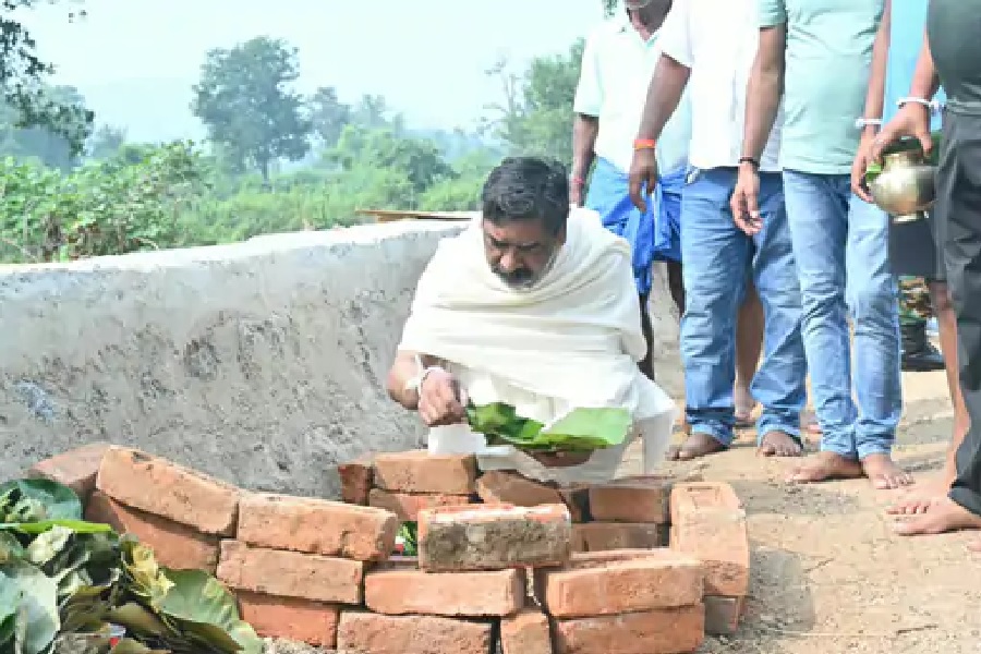 मुख्यमंत्री की मां रूपी सोरेन का दशकर्म आज, नेमरा में 10 हजार से अधिक जवान तैनात