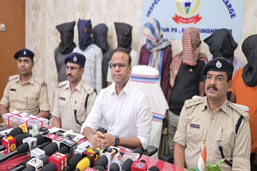 जमशेदपुर पुलिस ने अंतरराज्यीय वाहन चोर गिरोह का किया खुलासा, 21 दोपहिया वाहन बरामद