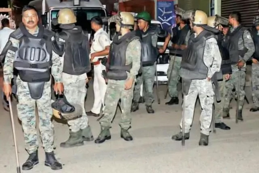 जमशेदपुर में गणेश विसर्जन जुलूस में डांस को लेकर भिड़े दो पक्ष, पथराव-तोड़फोड़ के बीच चापड़ से हमला